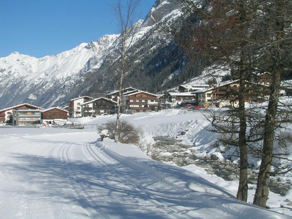 Haus Margret Bed and Breakfast Sankt Leonhard im Pitztal Εξωτερικό φωτογραφία
